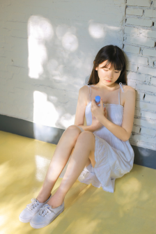 如月莉亚